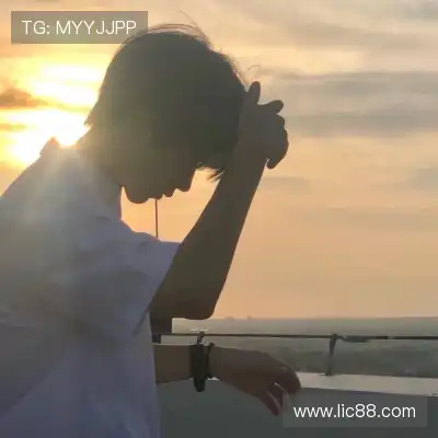 束启万